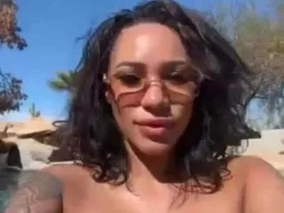 Golden Ticket Show Recording (1 / 6) from 2025-03-20 23:47:30 by Lola Bunniii