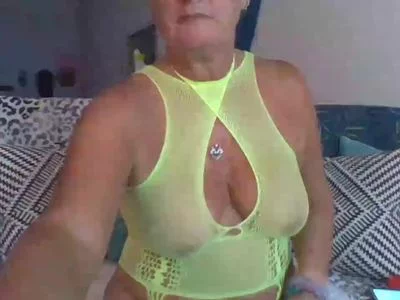 Golden Ticket Show Recording  from 2023-03-05 23:51:55 by Sexy GILF Allie Kay