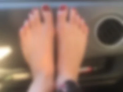 Feet! by rose3monroe