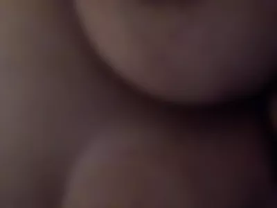 Dove (workingmommy1032) XXX Porn Videos - Boobs with milk