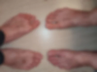 My toes and my friends toes by maxdex