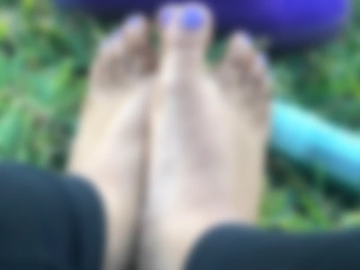 Toes by iamluhbaby