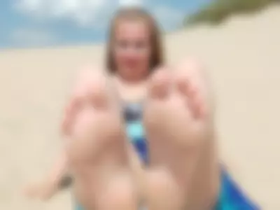 feet by Incredibleboobs
