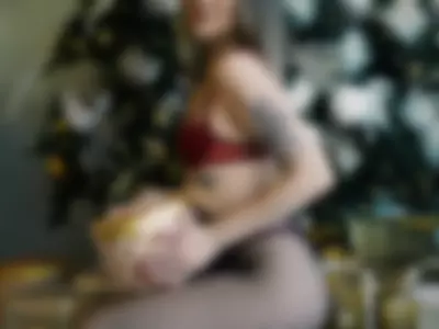 Lisa (lisa-lourens) XXX Porn Videos - I'm opening ur gift 🎁