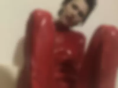 PamelaOlivia (pamelaolivia) XXX Porn Videos - me in red latex