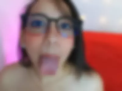 cum on my beautiful face!! by Apartment 28