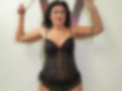 KarlaHartley (karlahartley) XXX Porn Videos - Tie me in chains and make me yours