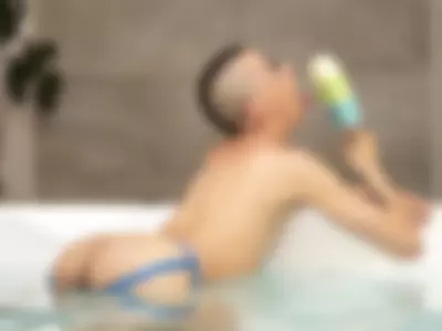 TylerGalp (tylergalp) XXX Porn Videos - Sexy and delicious hot foam bath 🍑👅😏