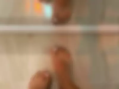 Sexy feet by DannaBardot