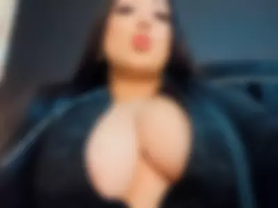 kimlaurence (kimlaurence) XXX Porn Videos - Suck me tits