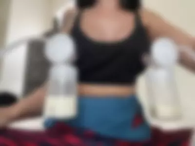 Tight Tiny Milf (Tighttinymilf) - Buy my milk! 🥛 on Camsoda 