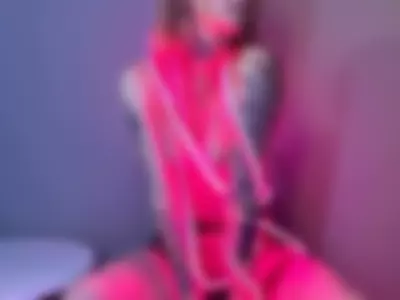 Mary-Xextra - neon naked body on Camsoda 