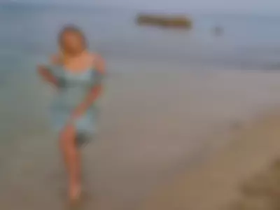 Sally Verda (Sallyverda) - A m0ment of happiness by the sea on Camsoda 