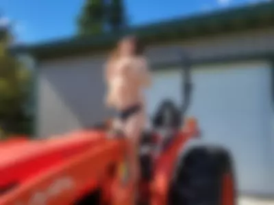 Thornburyrose - Naughty on the Tractor on Camsoda 