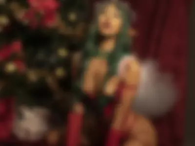 Elissecinnamon - Sexy ELF Christmas 2024 on Camsoda 