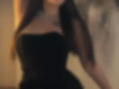 Lady in black by Yasmine-Angelz