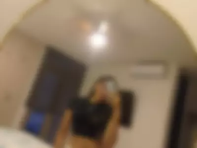 I’m glowing for you, love 💕 I’m live now from 9:00 AM to 5:00 PM (Colombia) just waiting to spoil you with my soft voice and wild mind. Come play—your deepest wishes might come true today 😈 by tottii-8