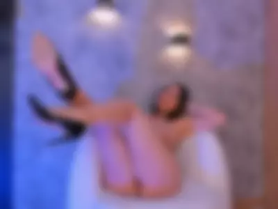 Sexy photos with heels 🥵 by AmyWalkerX