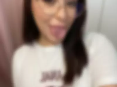 i'm Melanie nice to meet you ❤️ by fuckdoll18