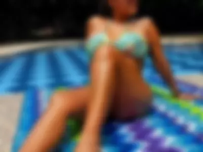 I love to be in the pool and tan  🥰🧴 by Shanonlovee7