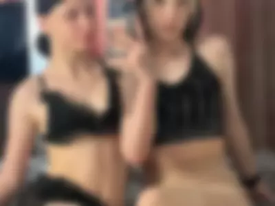 Two hot girls by HildaFootman