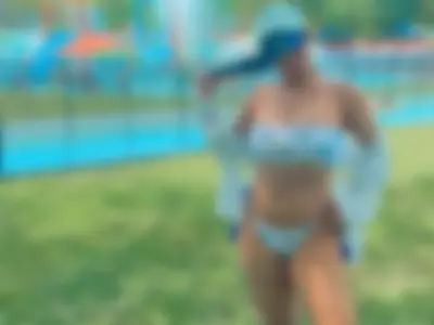 piscina by Gemma-lexy