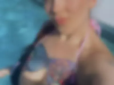 Bikini babe by JaydeLuvvvv