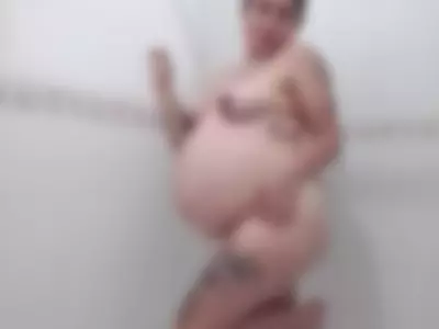 A shower with the pregnant woman by emily kurt
