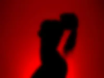 savage silhouette ♥ by ElizabethBennetX