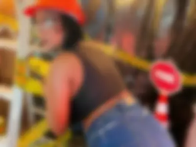 Building your fantasies 👩‍🚒💦 by Coral Lise