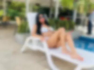 Enjoying a little of my vacation, I want to share it with you by SalomeBenz