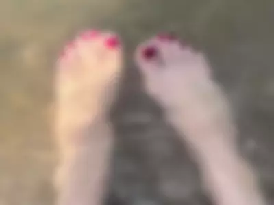 Feet by SweetieCatt
