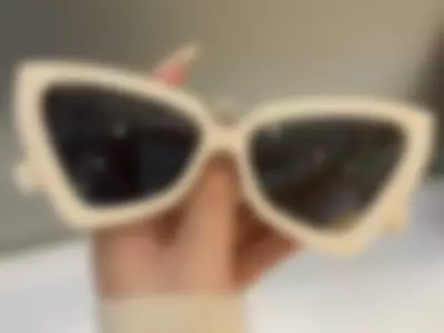 Fashionable sunglasses by NeonilaLisova