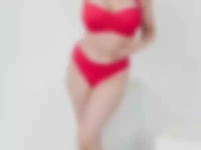 Cute pink swimsuit to conquer everyone on the beach by Ariella