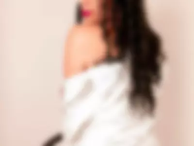 Katalina Lorens (Katalinalorens) - just me ✨ on Camsoda 