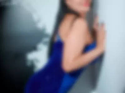 Your sexy and elegant milf by Sophie