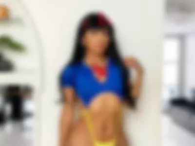⭐SEXY LATINA SNOW WHITE, I WANT U COCK PAPI⭐ by Lia