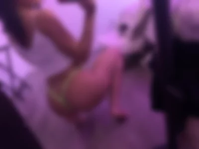 caramel doll (jazminlareina) XXX Porn Videos - Hot Mirror selfies