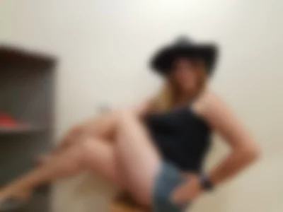 leonaluna (leonaluna) XXX Porn Videos - cowboy girl
