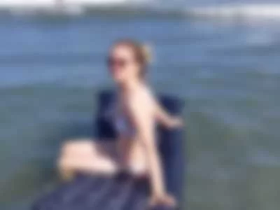 sweetjoly2018 (sweetjoly2018) XXX Porn Videos - At The sea in a swimsuit
