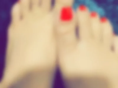 feet by andreacastillo