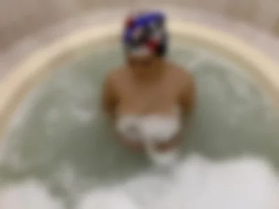 amberstonee (amberstonee) XXX Porn Videos - Bubble bath