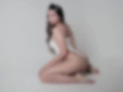 Sexy booty by Emma Zane