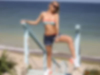 Emilly Bronte (emillybronte) XXX Porn Videos - Beach Shooting 2021