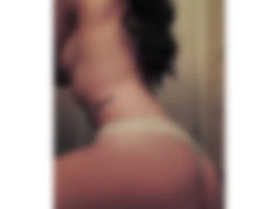 petite, big and round butt by Making your exotic dreams come t