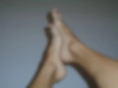 Genuine Woman (genuinewoman) XXX Porn Videos - Barefoot