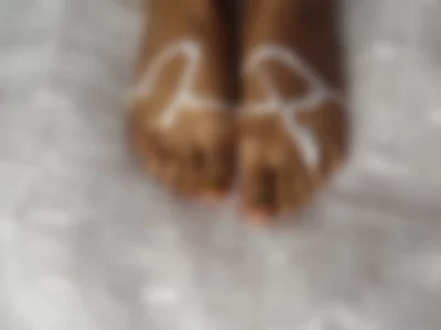 YOUR CUM IN MY FEET||FOOT LOVERS|| by hannah-willian