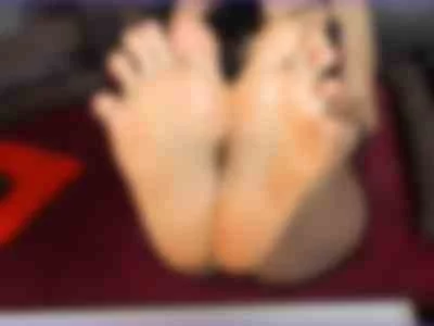 SonyaFoxx (sonyafoxx) XXX Porn Videos - Close up feet pics