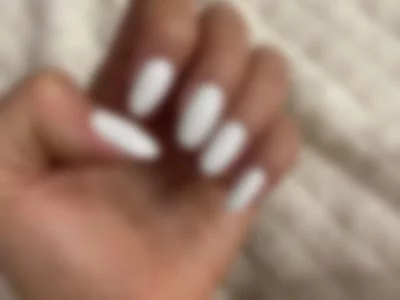 white nails by Dakota Blare