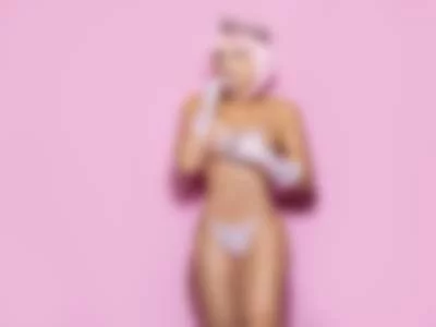 LizzTayler (lizztayler) XXX Porn Videos - queen pink